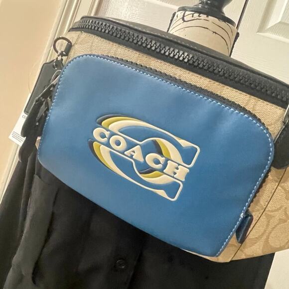 COACH BUMB BAG LEATHER TAN LOGO ALL OVER TURQUOISE POCKET ICONIC VERSATILE - Picture 7 of 12